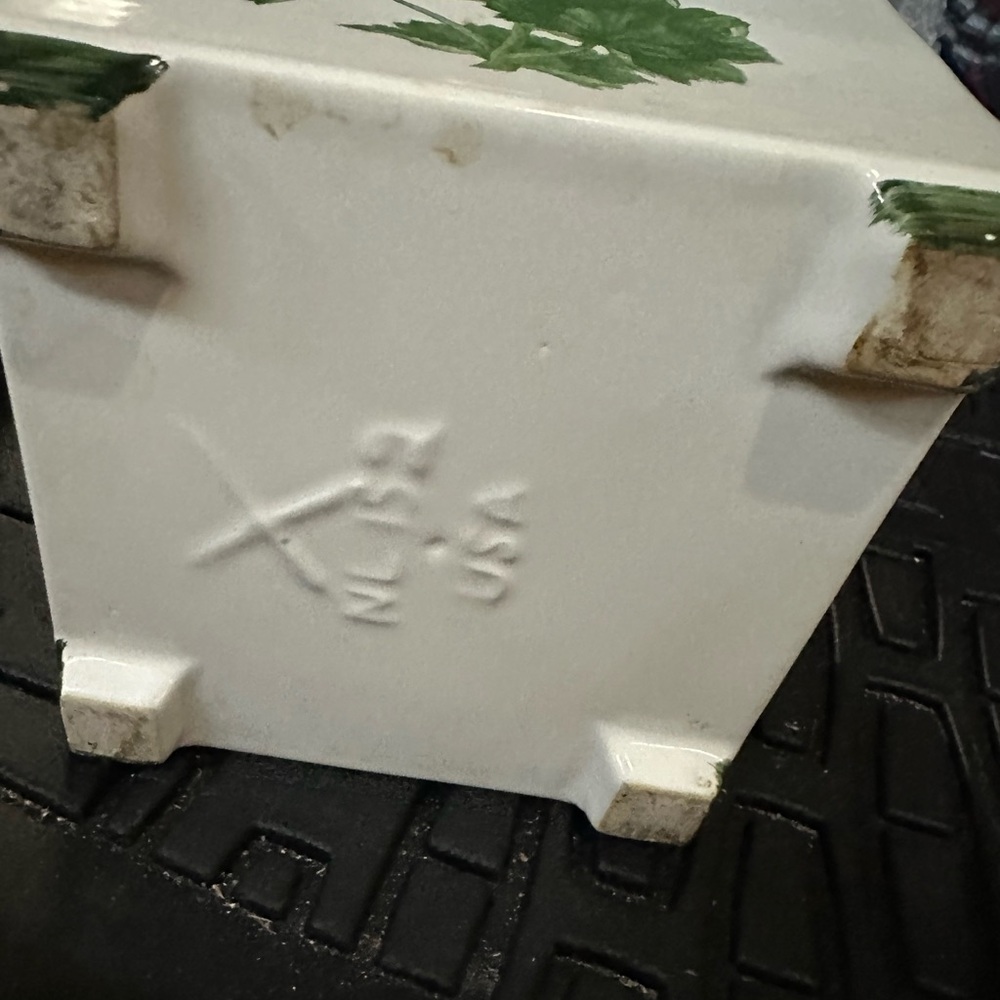 Geranium Planter - Picture 4 of 4